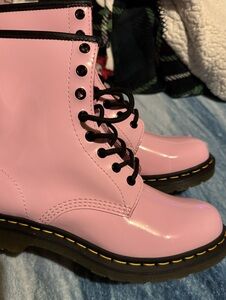 Dr.Martens pink patent boots